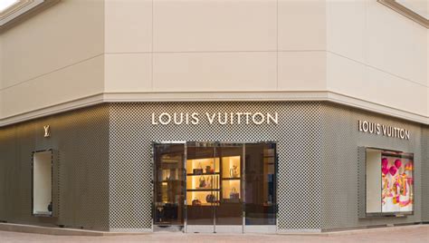 louis vuitton island store|neiman marcus fashion island.